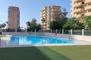 Elegante alojamiento con piscina a 200 m del mar.